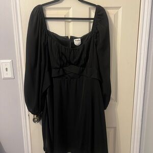 ARULA Black Long Sleeve Dress